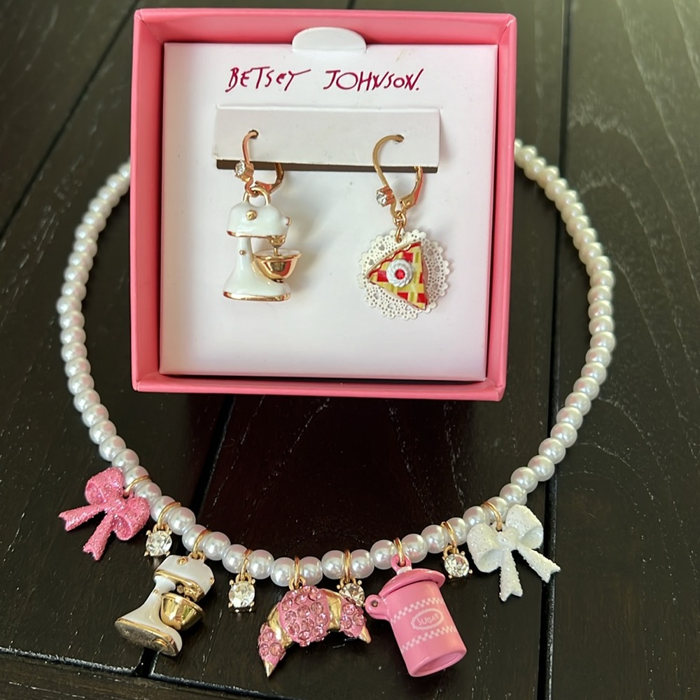 Betsey Johnson Jewelry Set - Picture 1 of 9